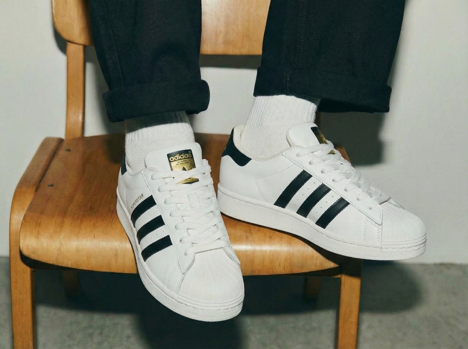 Adidas super star white & black