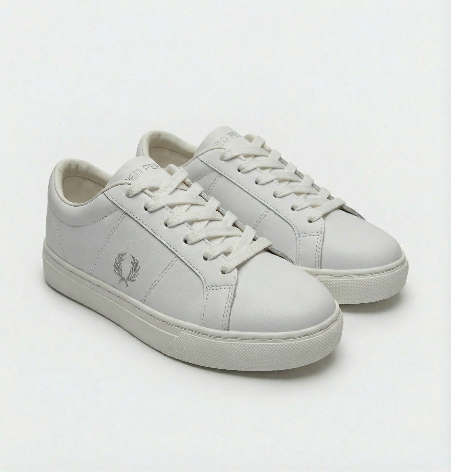 Flat Fred perry white