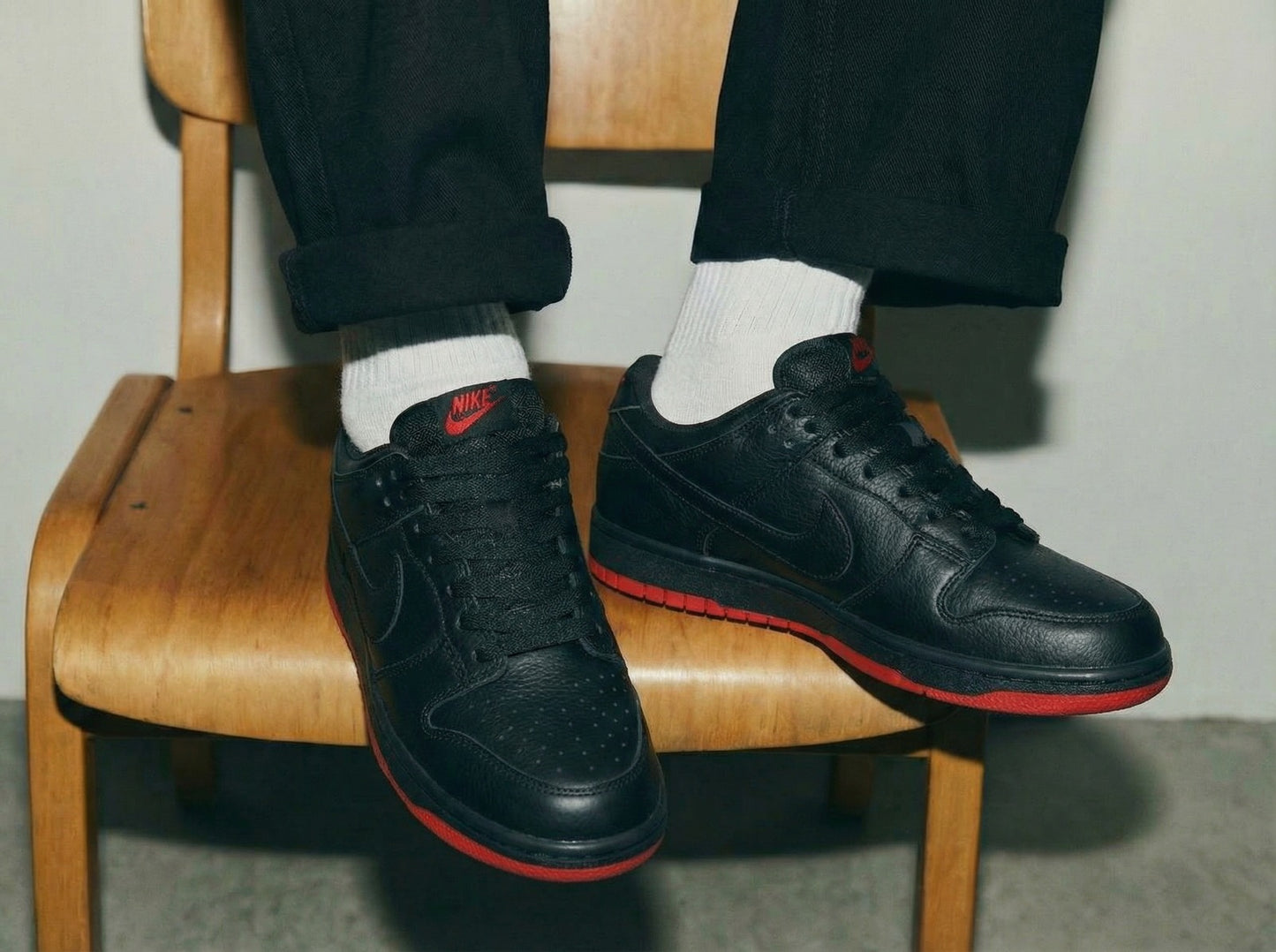 Nike SB Black Red