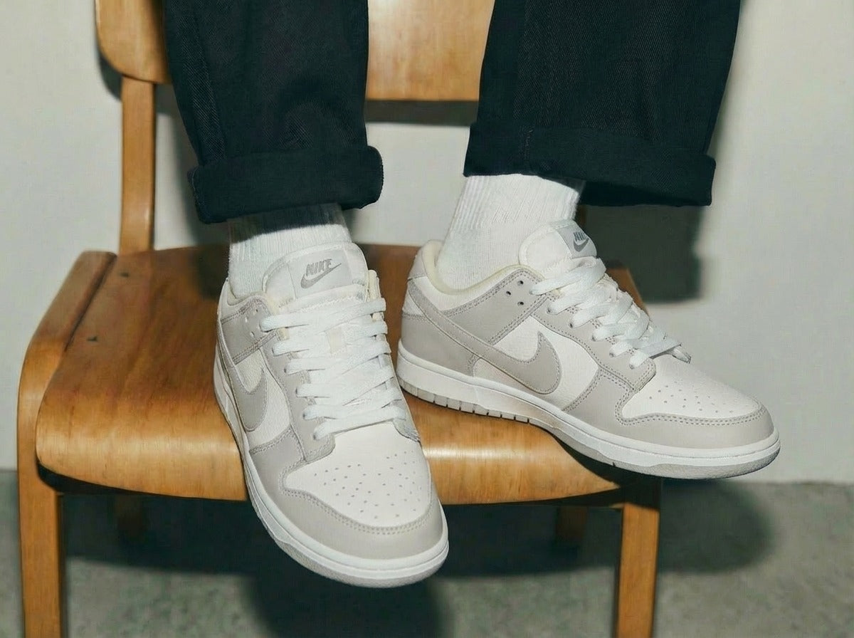 Nike SB Gray & white