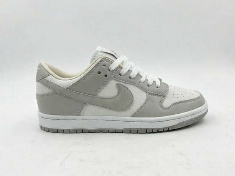 Nike SB Gray & white
